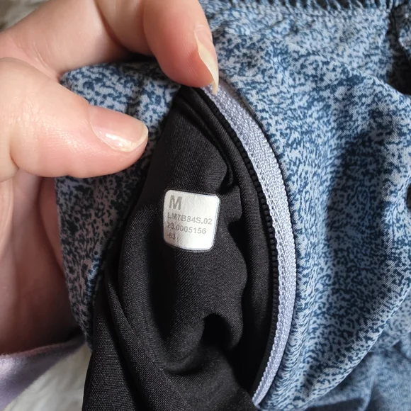 Lululemon Pace Breaker  Lined Short 5"Gravel Dust Iron Blue Multi - Picture 3 of 7